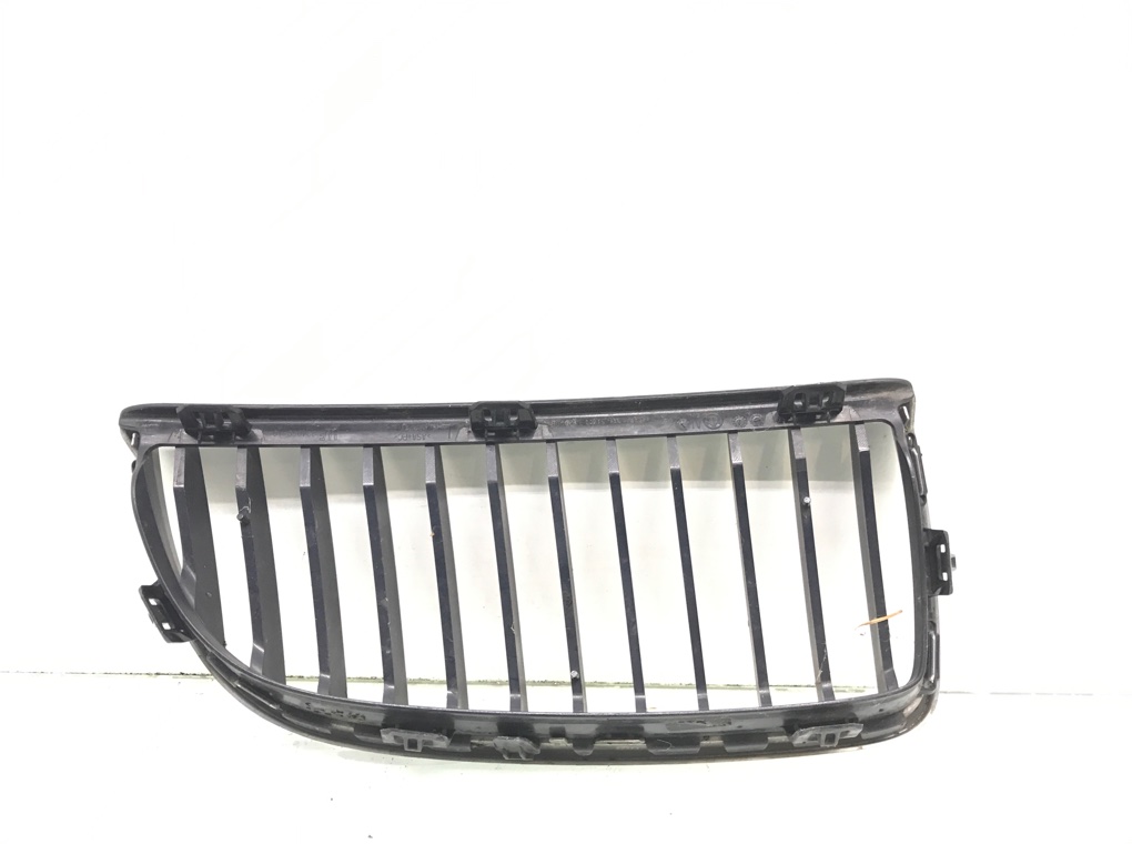 Решетка радиатора бу для BMW 3 E90/E91/E92/E93 2.0 TD,  2007 г.