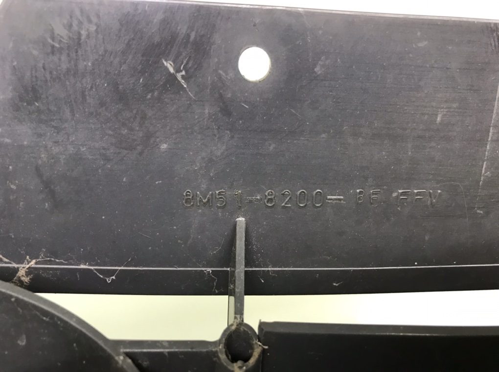 Решетка радиатора бу для Ford Focus 2 1.6 TDCi,  2008 г.