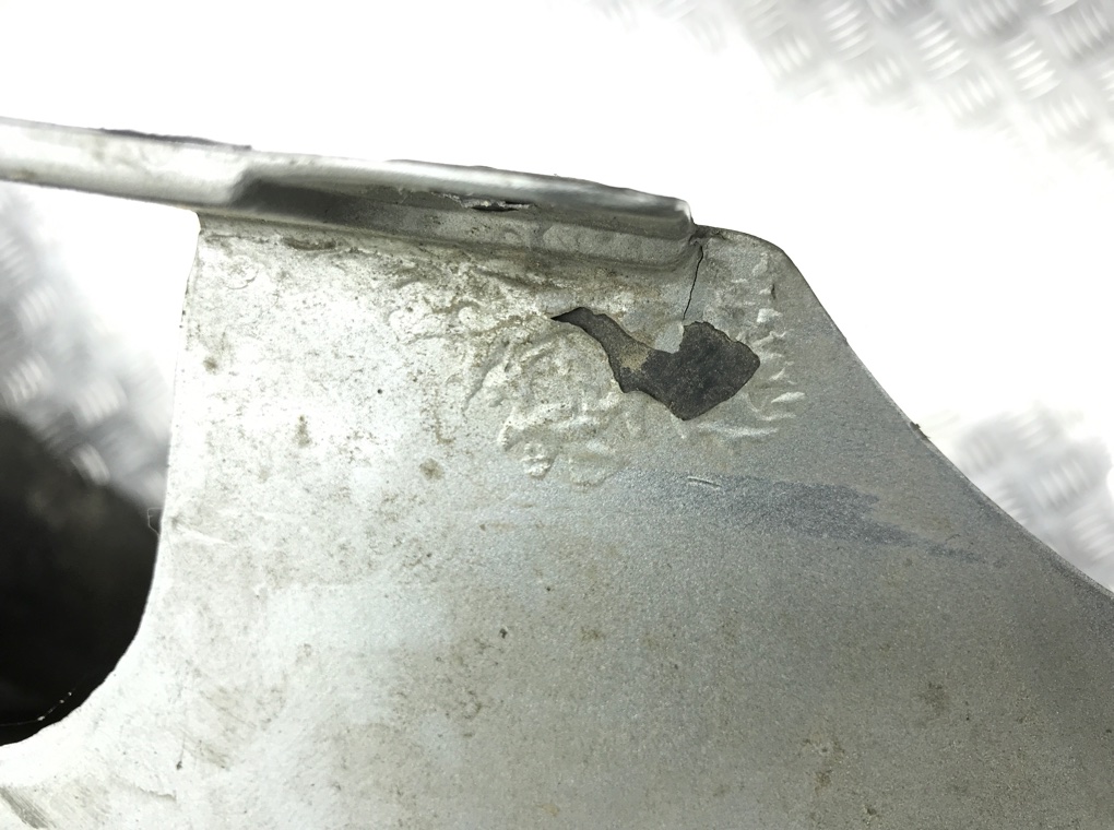 Бампер передний бу для Suzuki Swift  1.3 i,  2005 г.