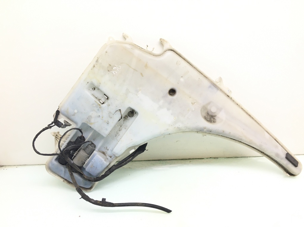 Бачок омывателя бу для BMW X1 E84 2.0 TD, 2011 г.