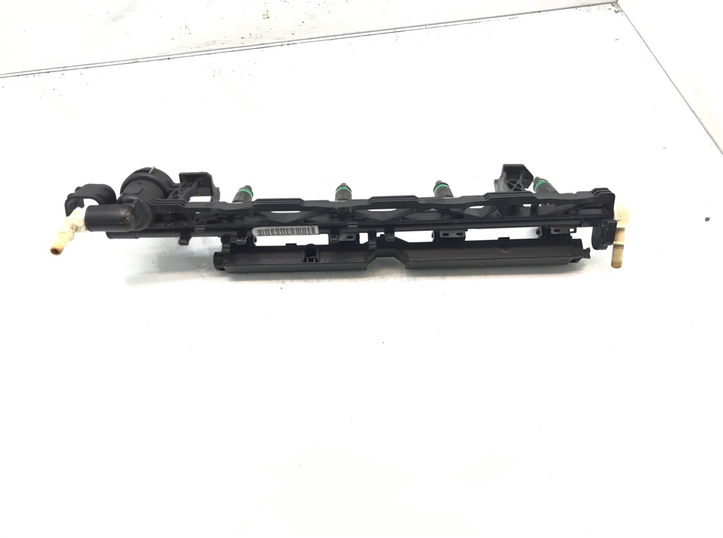 Топливная рампа бу для Ford Fiesta 5 1.3 i,  2008 г.