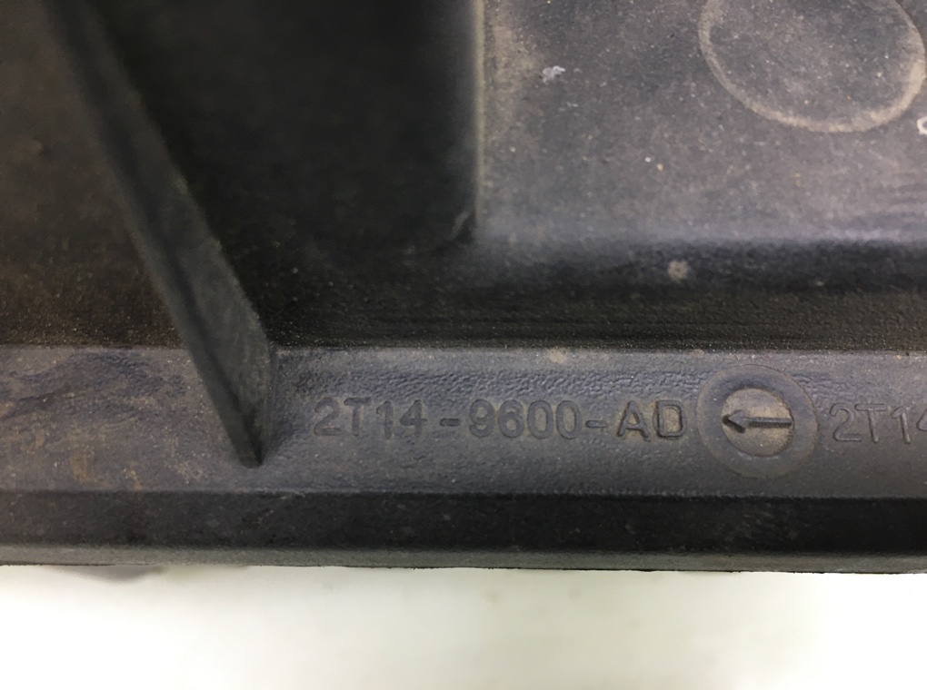 Корпус воздушного фильтра бу для Ford Transit Connect  1.8 TDDi,  2005 г.