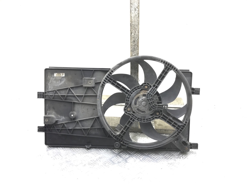 Вентилятор радиатора бу для Peugeot Bipper 1.4 HDi, 2010 г.