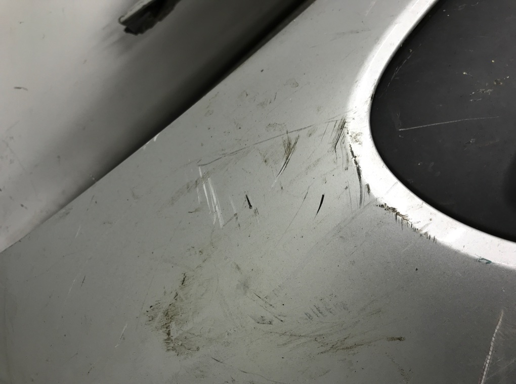 Бампер передний бу для Peugeot 207  1.6,  2007 г.