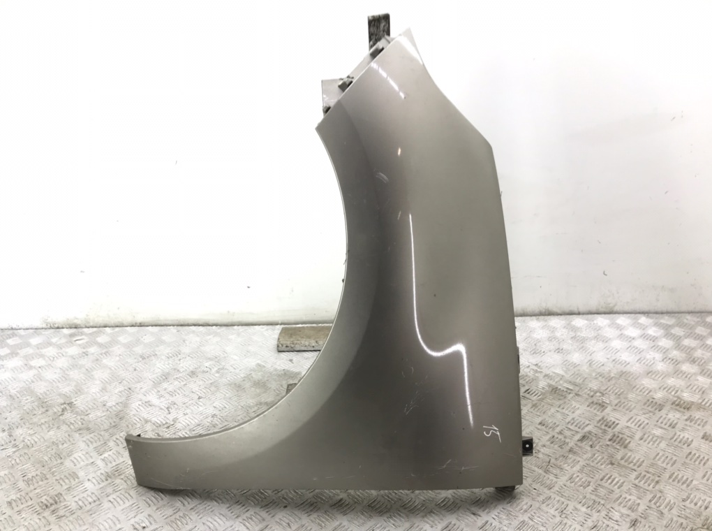 Крыло переднее левое бу для Renault Grand Scenic 1.6 i, 2009 г.