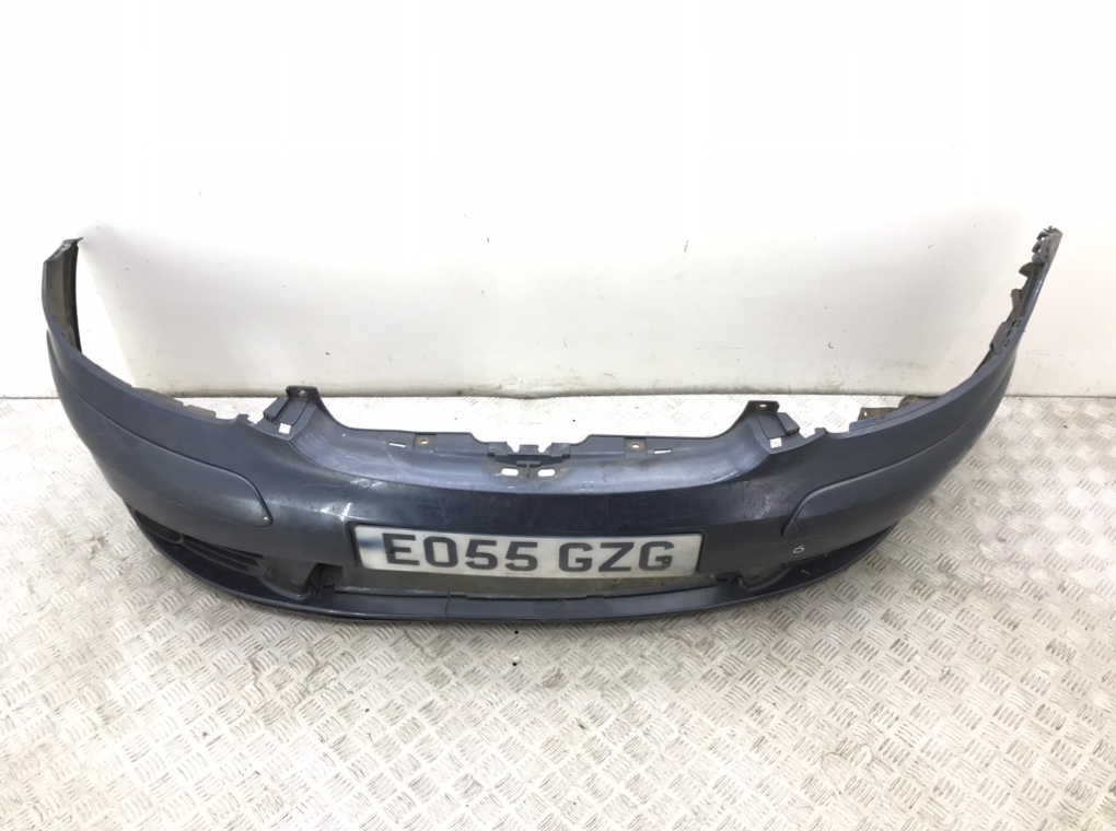 Бампер передний бу для Volkswagen Golf Plus  1.9 TDi,  2005 г.