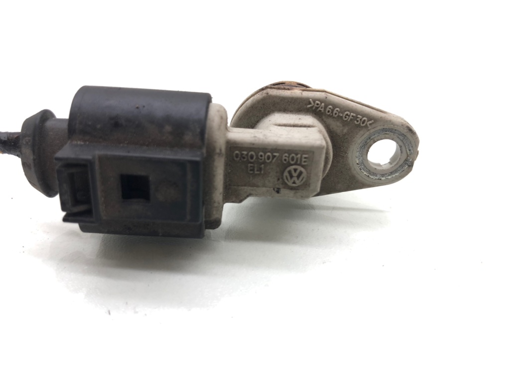 Датчик распредвала бу для Volkswagen Fox  1.4 i,  2006 г.
