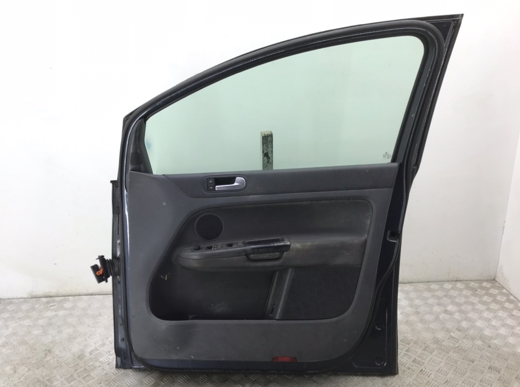 Дверь передняя правая бу для Volkswagen Golf Plus  1.9 TDi,  2005 г.