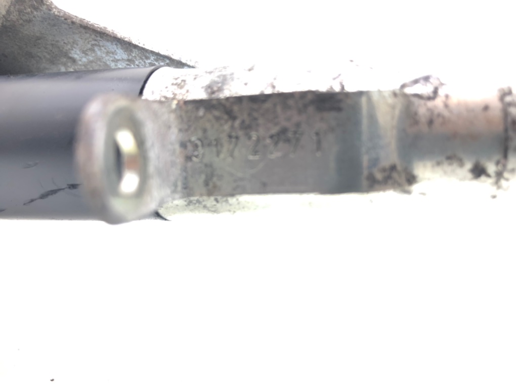 Маслозаливная горловина бу для Saab 9-3 2.0 Ti, 2002 г. Маслозаливная горловина бу для Saab 9-3 2.0 Ti, 2002 г.