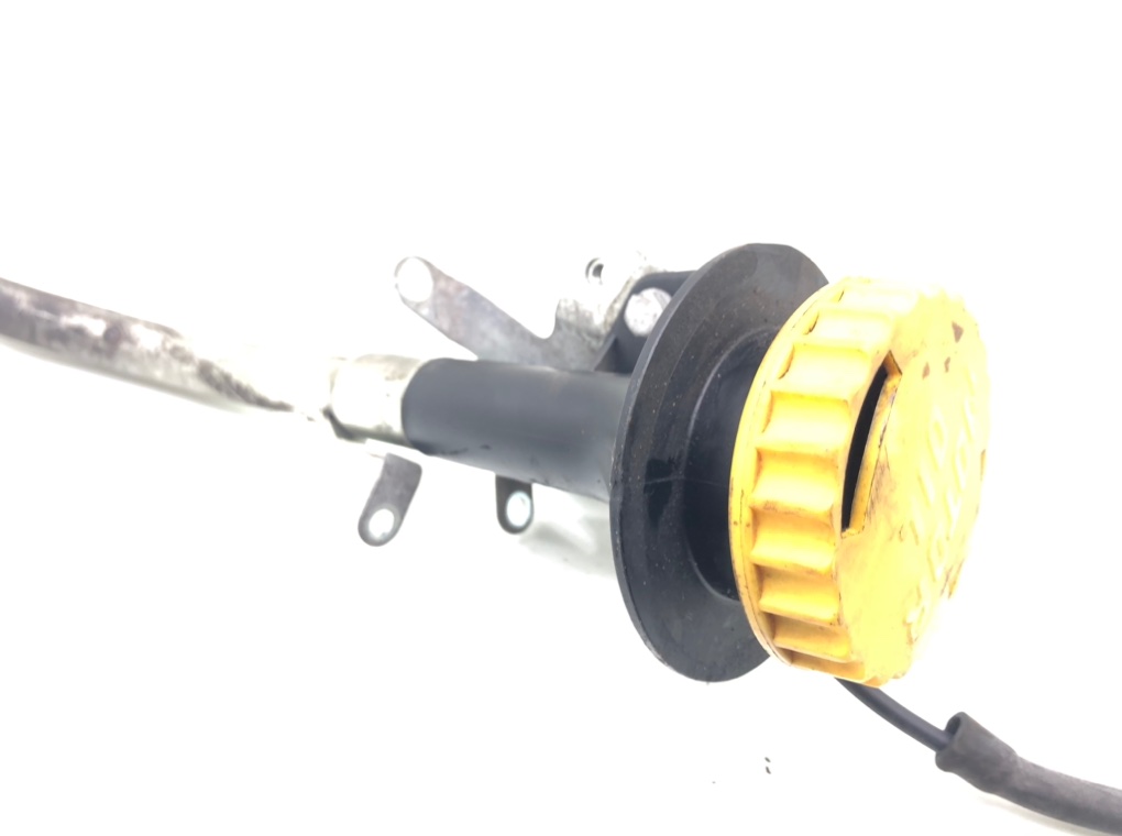 Маслозаливная горловина бу для Saab 9-3 2.0 Ti, 2002 г. Маслозаливная горловина бу для Saab 9-3 2.0 Ti, 2002 г.