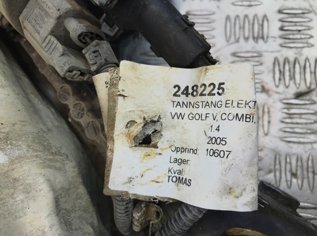 Рулевая рейка бу для Volkswagen Golf 5 1.4 FSI,  2005 г.