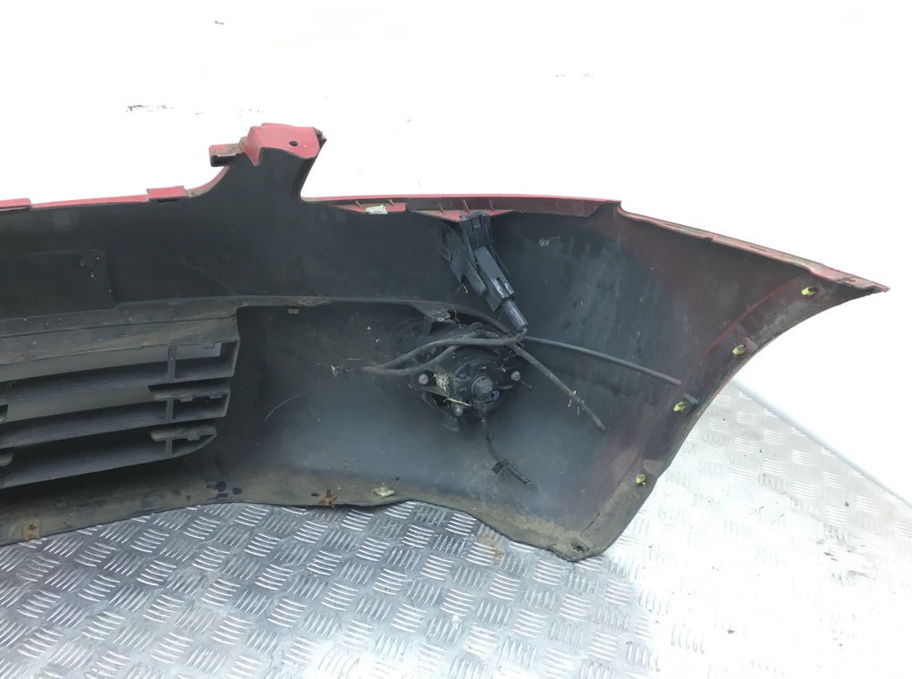 Бампер передний бу для Nissan Qashqai  2.0 DCi,  2008 г.