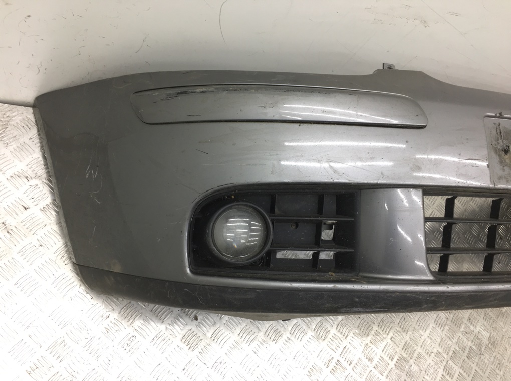 Бампер передний бу для Volkswagen Golf 5 2.0 TDi,  2004 г.