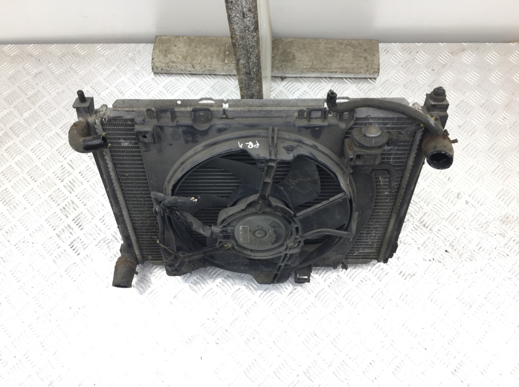 Кассета радиаторов бу для Nissan Note E11 1.5 DCi,  2010 г.