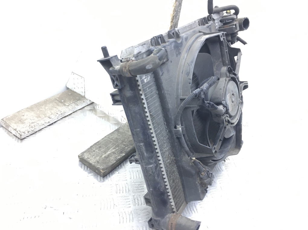 Кассета радиаторов бу для Nissan Note E11 1.5 DCi,  2010 г.