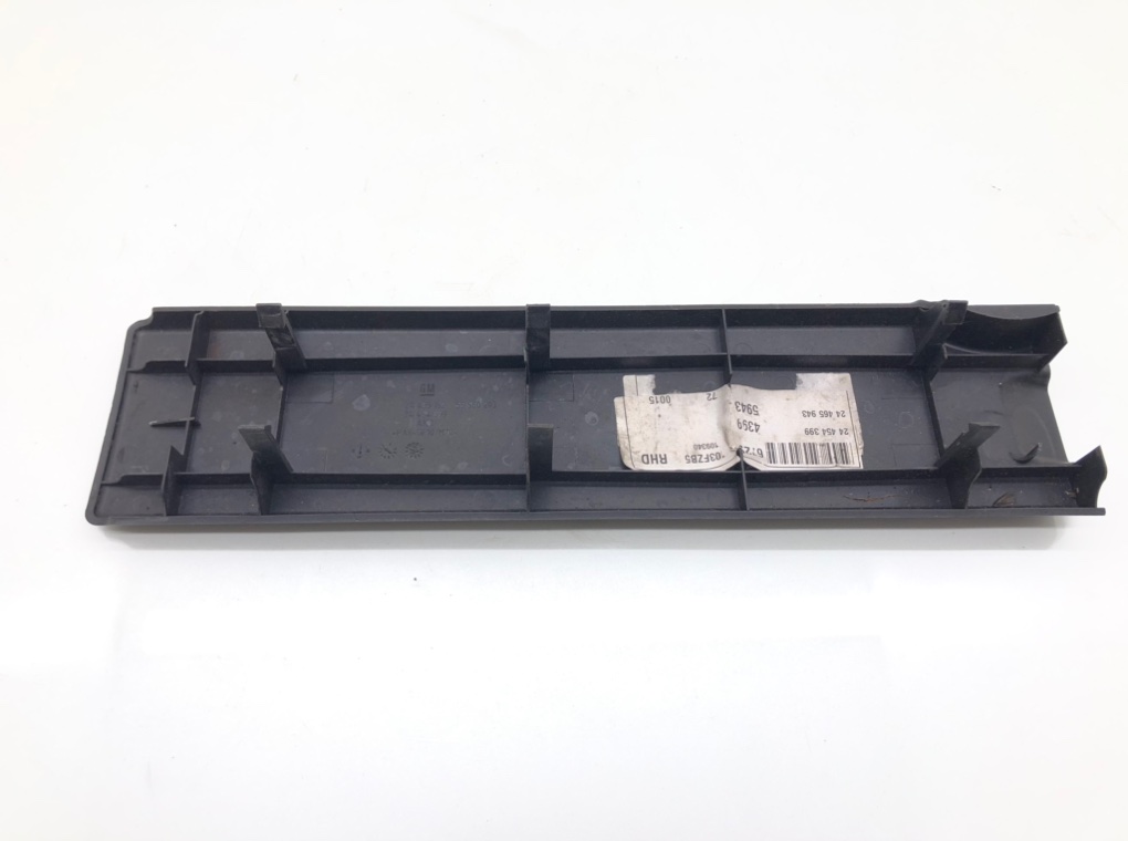 Декоративная крышка двигателя бу для Opel Vectra C 2.2 i,  2005 г.