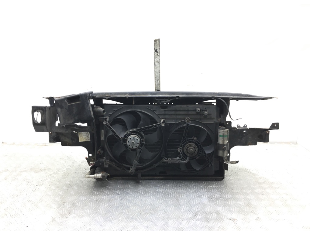 Панель передняя (телевизор) бу для Seat Toledo  1.9 TDi,  2003 г.