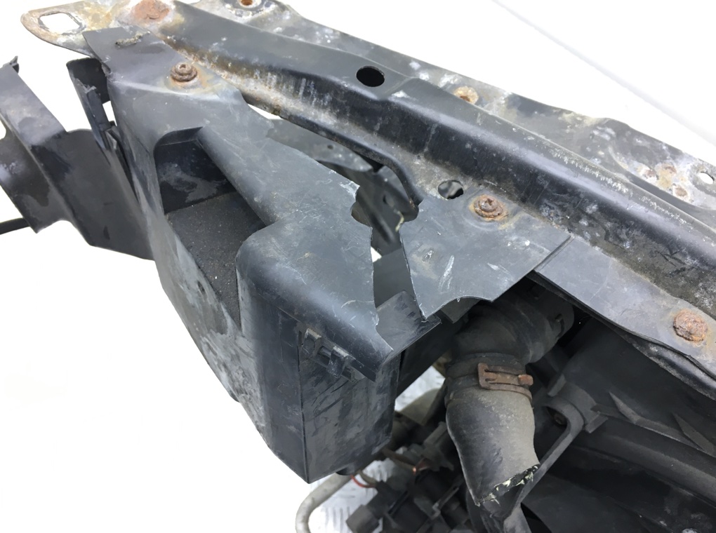 Панель передняя (телевизор) бу для Seat Toledo  1.9 TDi,  2003 г.