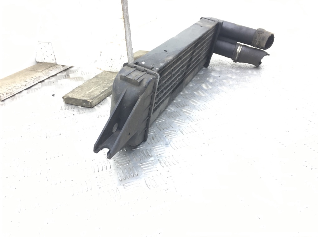 Интеркулер бу для Saab 9-3 2.0 Ti, 2000 г. Интеркулер бу для Saab 9-3 2.0 Ti, 2000 г.