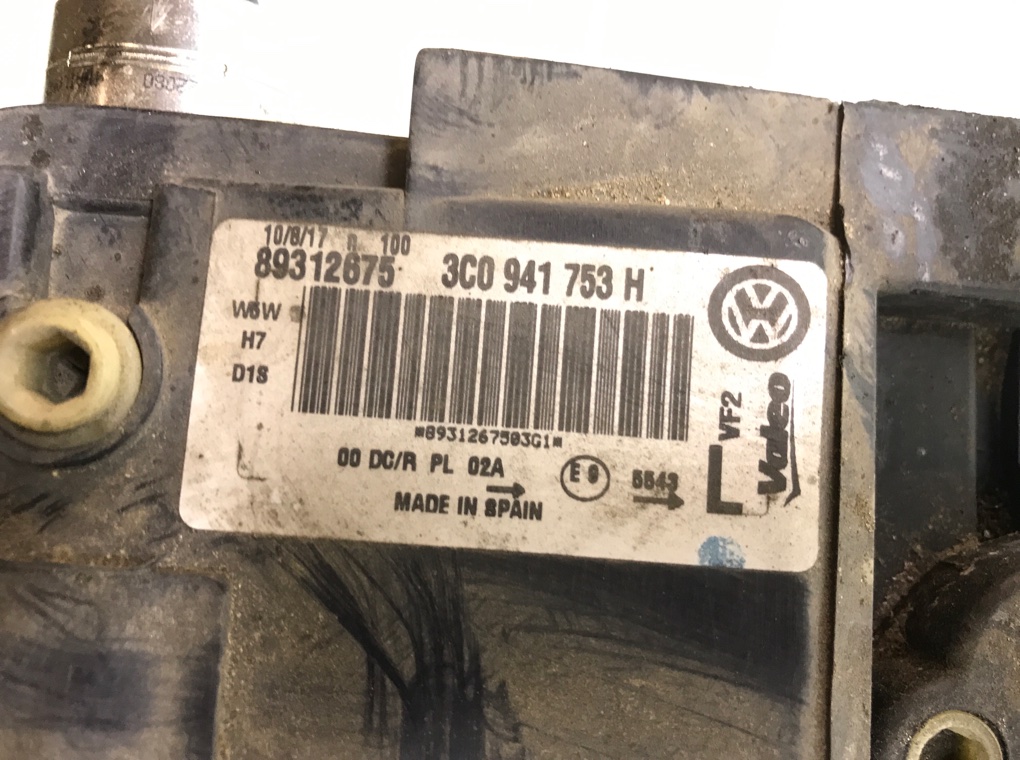 Фара левая бу для Volkswagen Passat B6 2.0 TDi,  2007 г.