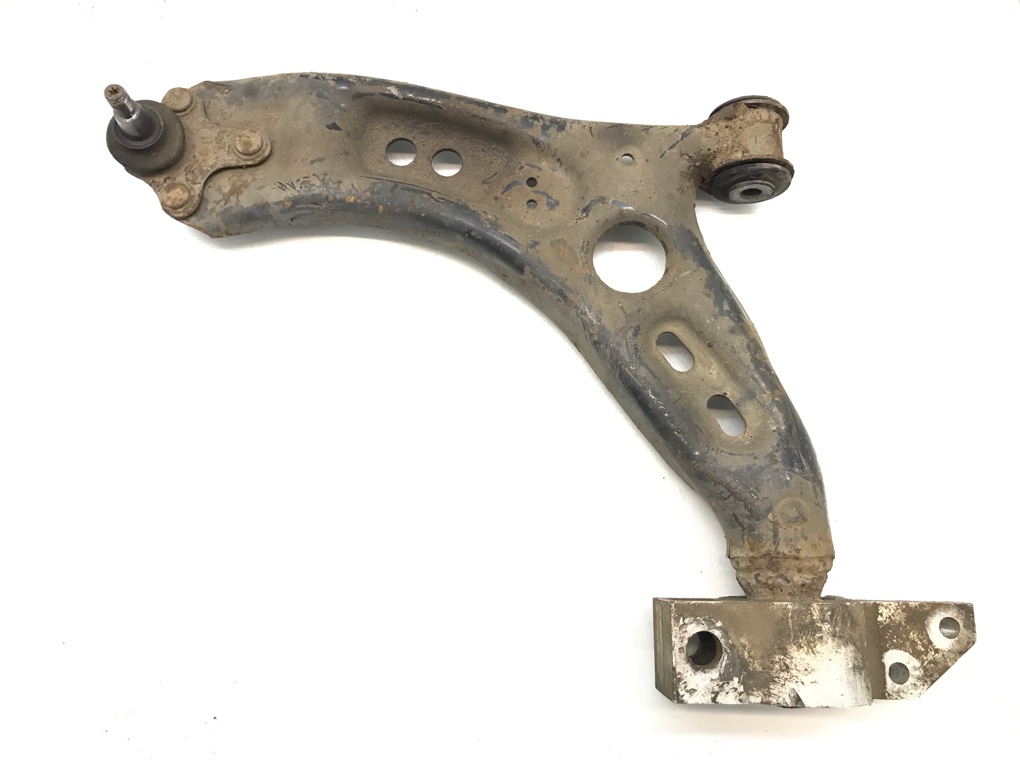 Рычаг передний левый бу для Volkswagen Golf 6 2.0 TDi, 2010 г.