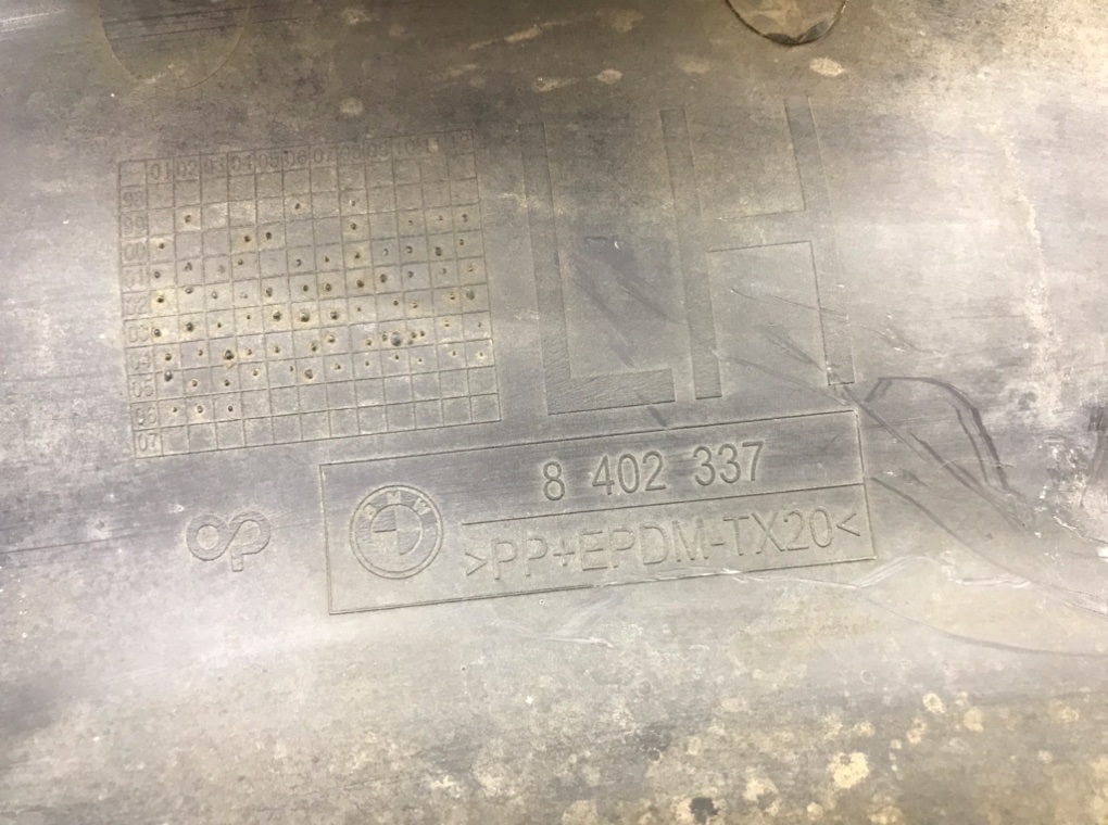 Молдинг крыла заднего левого бу для BMW X5 E53 3.0 TD,  2006 г.