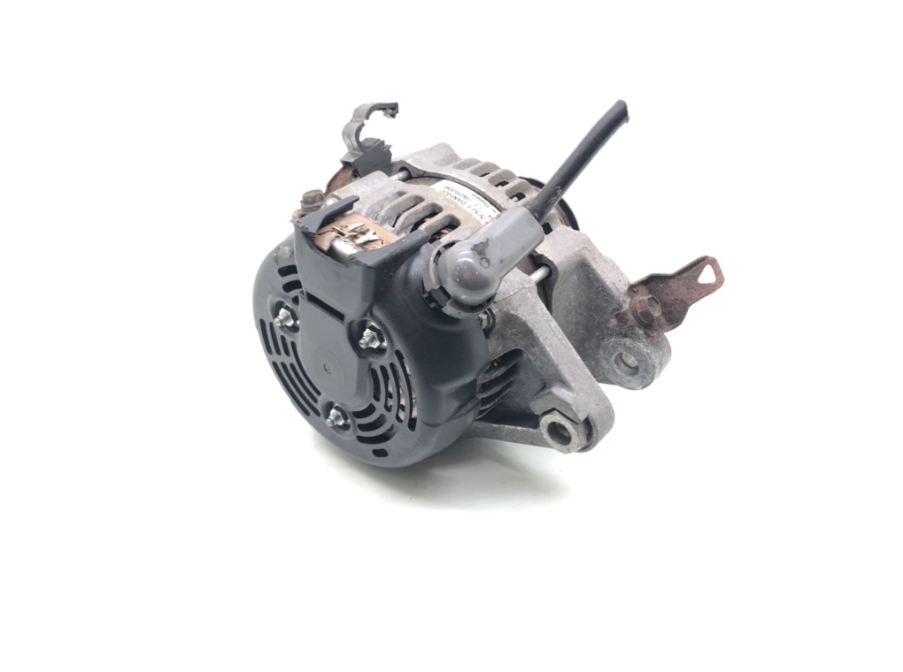 Генератор бу для Toyota Yaris XP9 1.0 i,  2007 г.