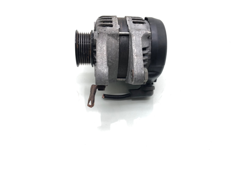 Генератор бу для Toyota Yaris XP9 1.0 i,  2007 г.