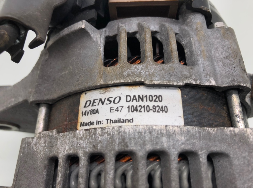 Генератор бу для Toyota Yaris XP9 1.0 i,  2007 г.