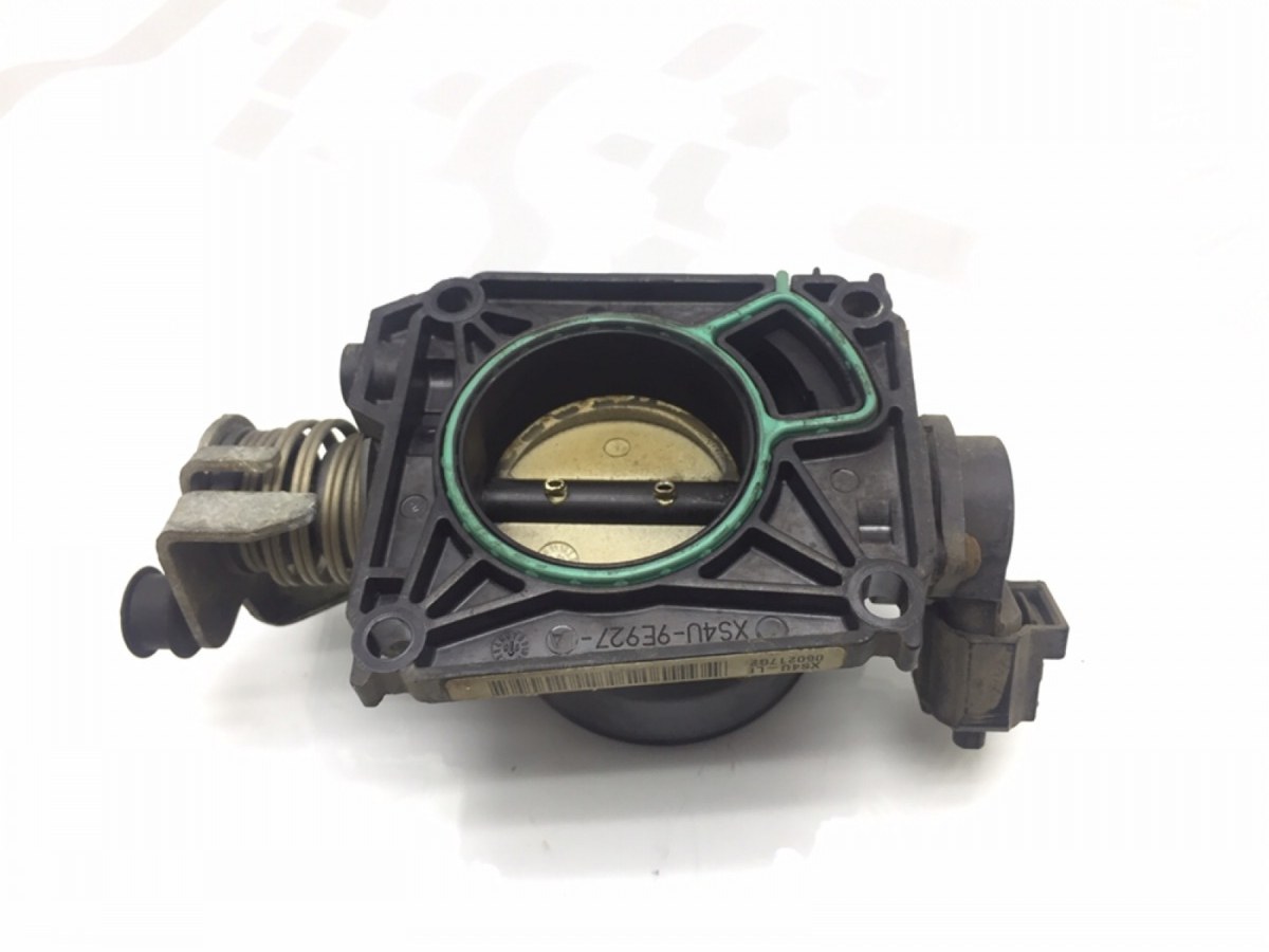 Заслонка дроссельная бу для Ford Focus 1.6 i, 2003 г.