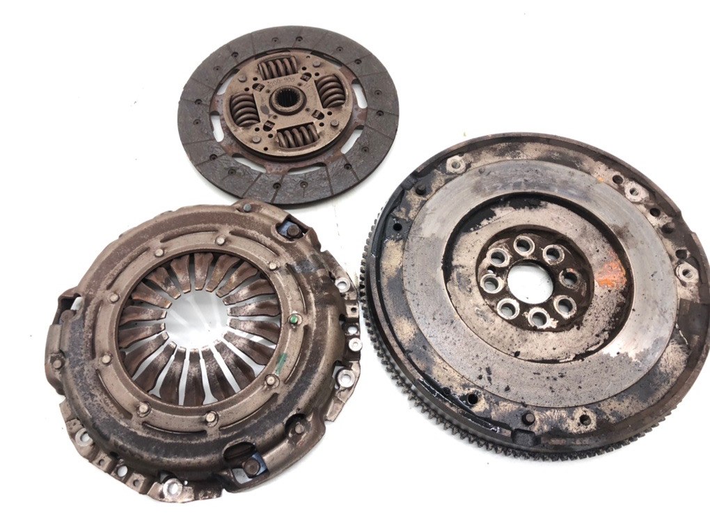 Маховик бу для Opel Vivaro  2.0 CDTi,  2010 г.