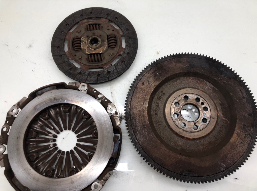 Маховик бу для Opel Vivaro  2.0 CDTi,  2010 г.