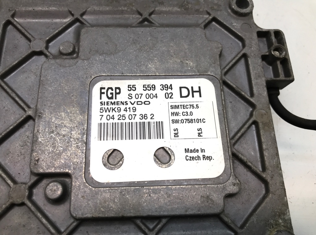 Блок управления двигателем бу для Opel Astra H 1.6 i,  2007 г.