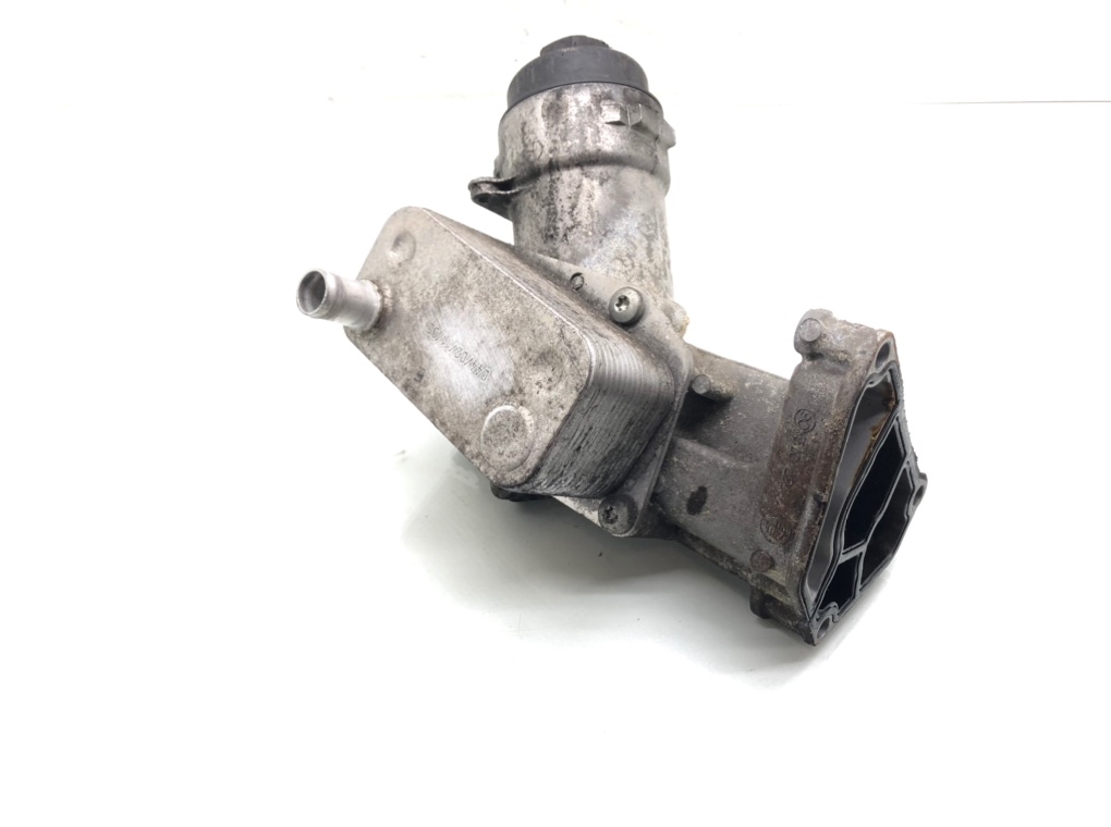 Корпус масляного фильтра бу для BMW 1 E87/E81/E82/E88 2.0 TD,  2005 г.