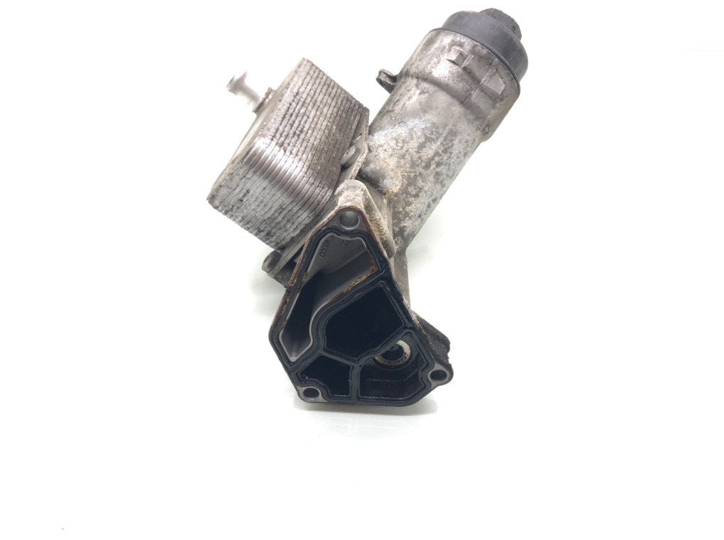 Корпус масляного фильтра бу для BMW 1 E87/E81/E82/E88 2.0 TD,  2005 г.