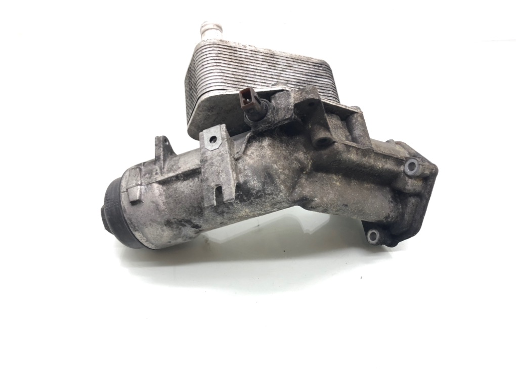 Корпус масляного фильтра бу для BMW 1 E87/E81/E82/E88 2.0 TD,  2005 г.