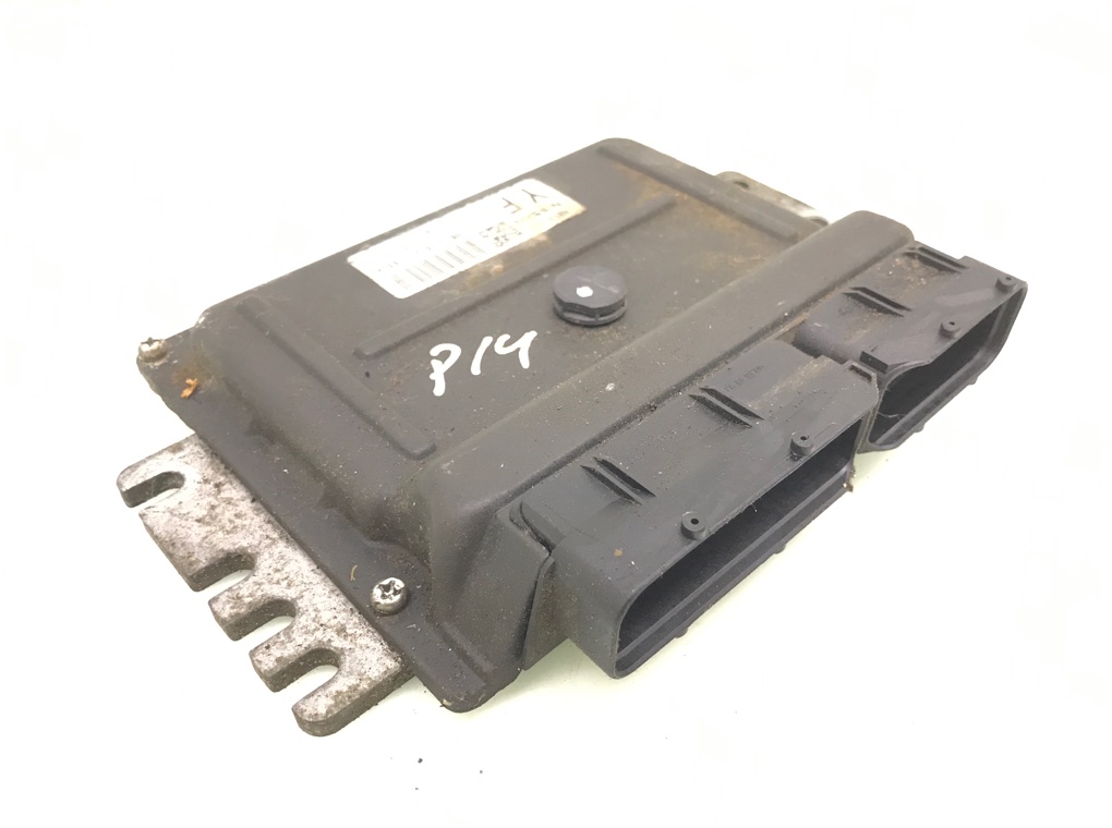 Блок управления двигателем бу для Nissan Note E11 1.4 i, 2006 г. Блок управления двигателем бу для Nissan Note E11 1.4 i, 2006 г.