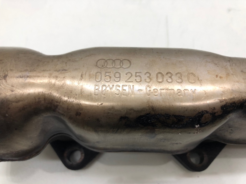 Коллектор выпускной бу для Audi A4 B6 2.5 TDi,  2003 г.