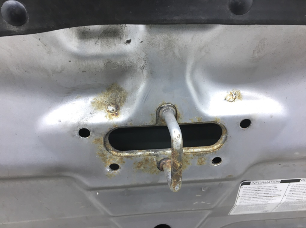 Капот бу для Honda Civic 7 1.4 i,  2005 г.