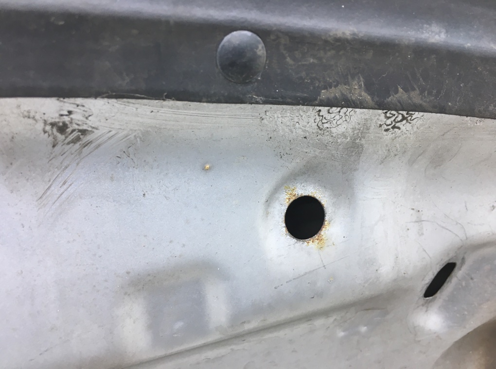 Капот бу для Honda Civic 7 1.4 i,  2005 г.