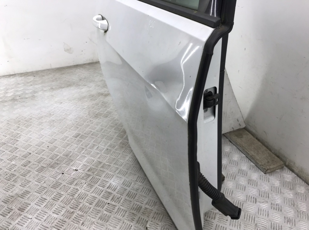 Дверь задняя правая бу для Volkswagen Golf 7 1.5 TSI,  2019 г.