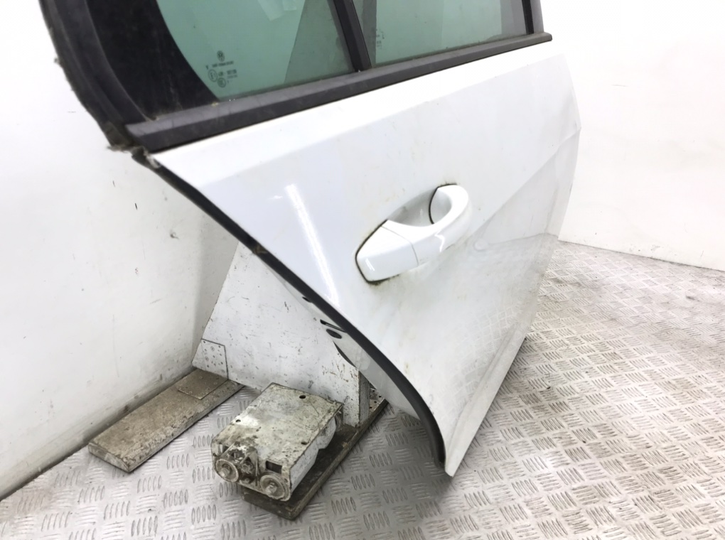 Дверь задняя правая бу для Volkswagen Golf 7 1.5 TSI,  2019 г.