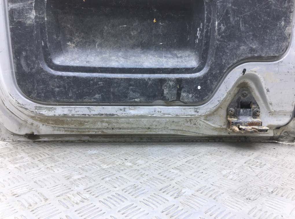 Дверь задняя распашная правая бу для Renault Trafic 3 1.6 DCi,  2015 г.