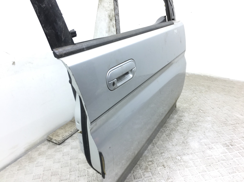 Дверь передняя правая бу для Honda HR-V  1.6 i,  2000 г.