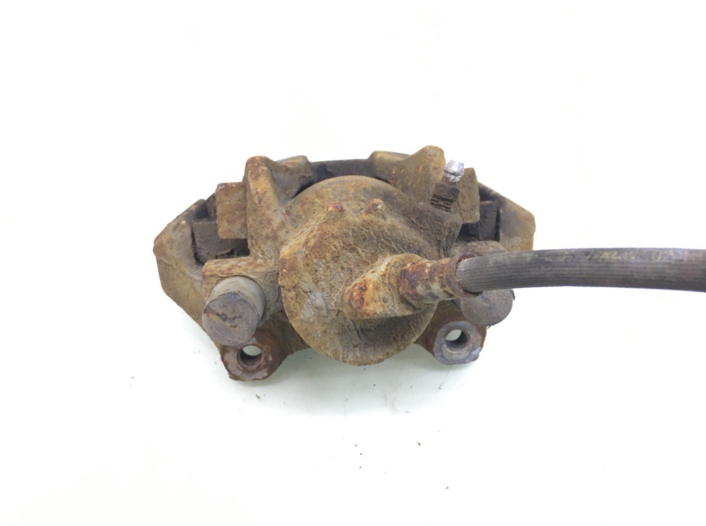 Суппорт передний правый бу для Dacia Sandero 0.9 TCE, 2013 г. Суппорт передний правый бу для Dacia Sandero 0.9 TCE, 2013 г.