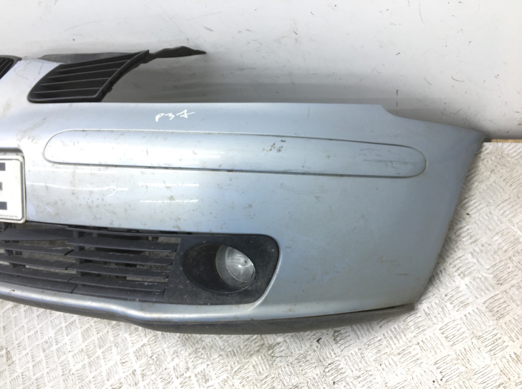 Бампер передний бу для Seat Ibiza  1.2 i,  2005 г.