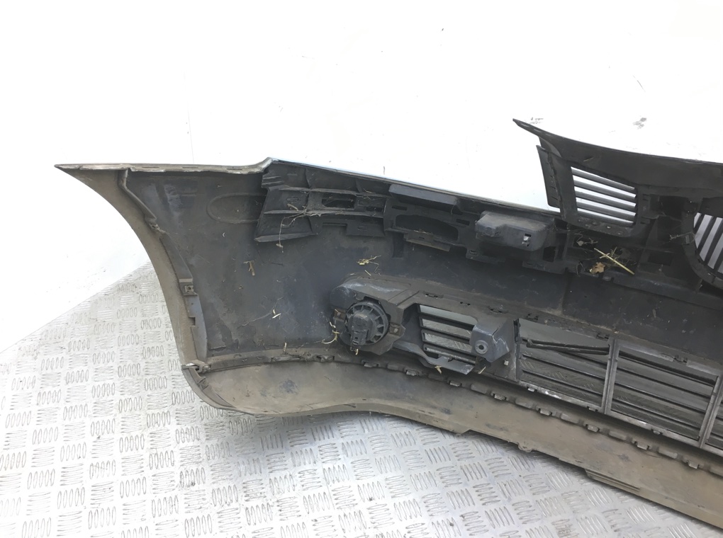 Бампер передний бу для Seat Ibiza  1.2 i,  2005 г.