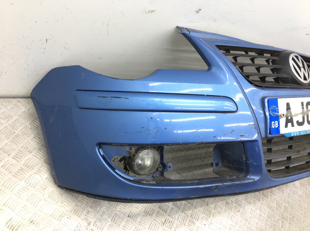 Бампер передний бу для Volkswagen Polo  1.4 TDi,  2006 г.