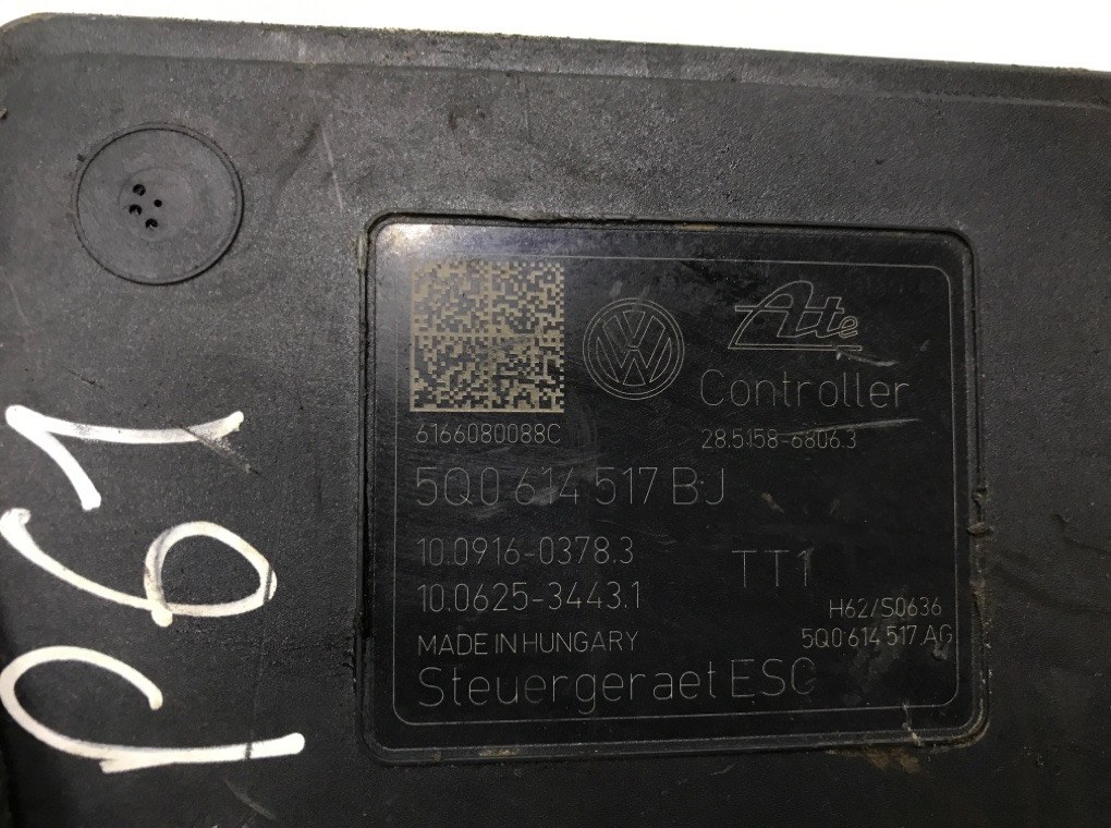 Блок ABS бу для Volkswagen Passat B8 1.6 TDi,  2016 г.