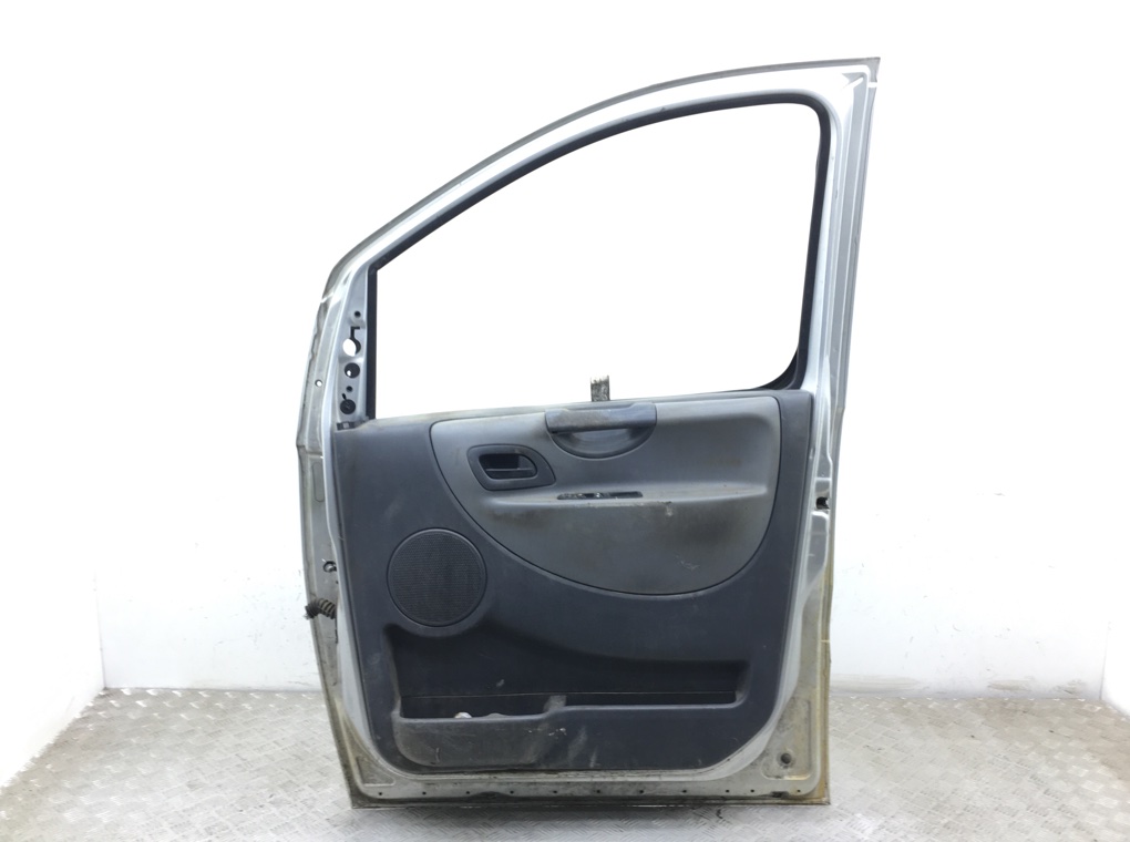 Дверь передняя правая бу для Citroen Jumpy 2.0 HDi, 2012 г. Дверь передняя правая бу для Citroen Jumpy 2.0 HDi, 2012 г.
